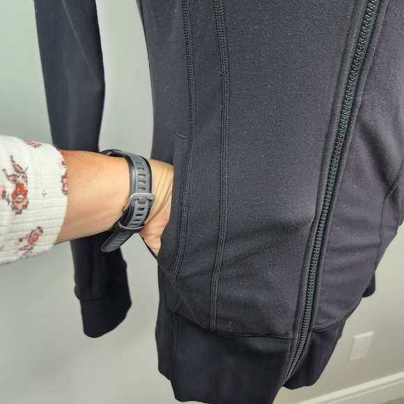 Lululemon Daily Practice Jacket Full Zip Black Hooded Sweatshirt Hoodie Size 6 - Picture 4 of 15